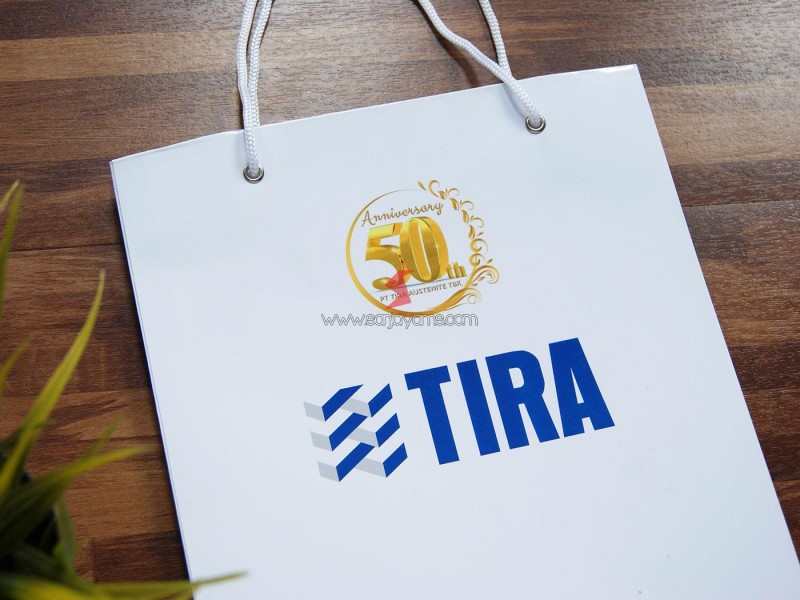 Produksi Paper Bag Printing - PT Tira Austenite Tbk
