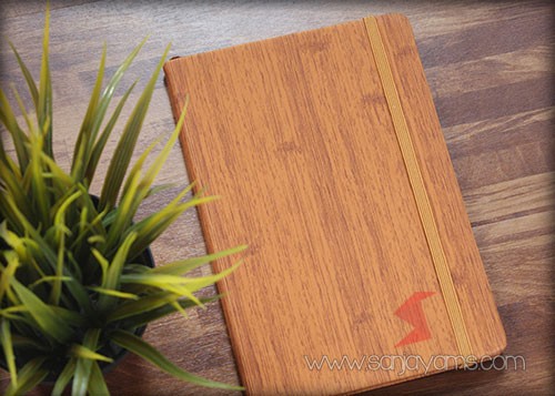 Agenda cover motif kayu