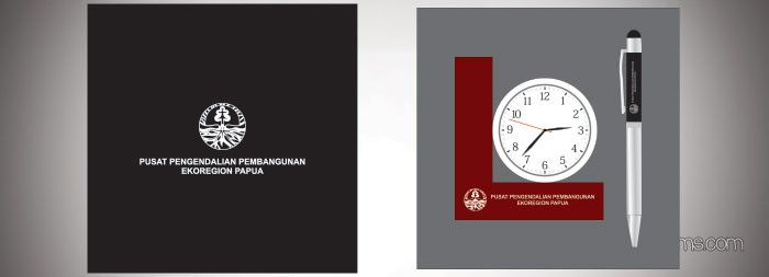 Jam dan Pulpen P3E Papua