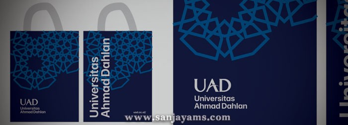Tas Kanvas Universitas Ahmad Dahlan